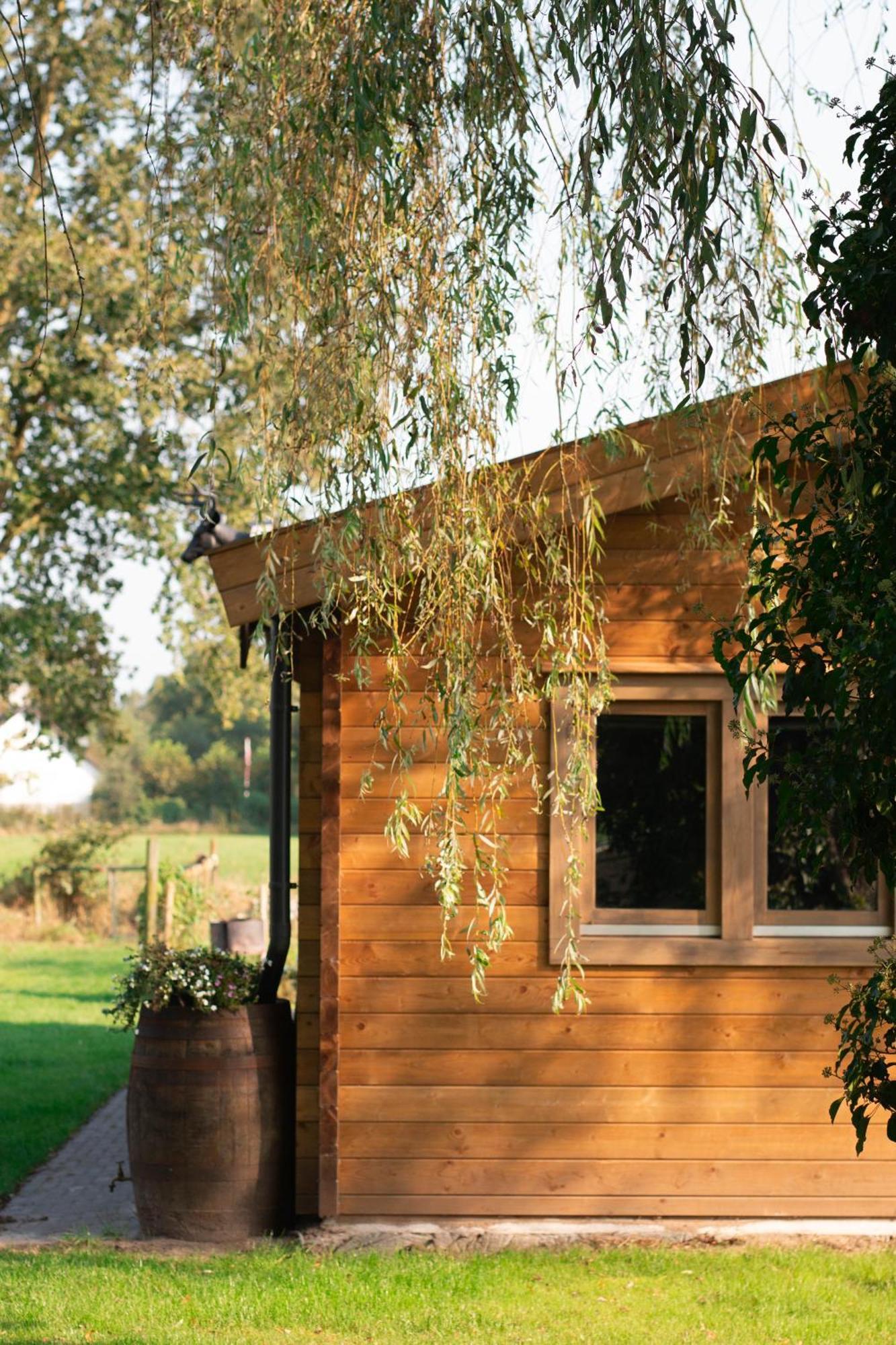 Old Deer Lodge By Neeltje Soet Mierlo Extérieur photo